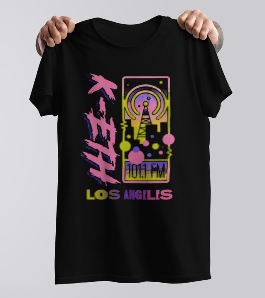 K-ETH 101.1 FM Los Angeles Radio Tower Neon Design Teddy Fresh T-Shirt