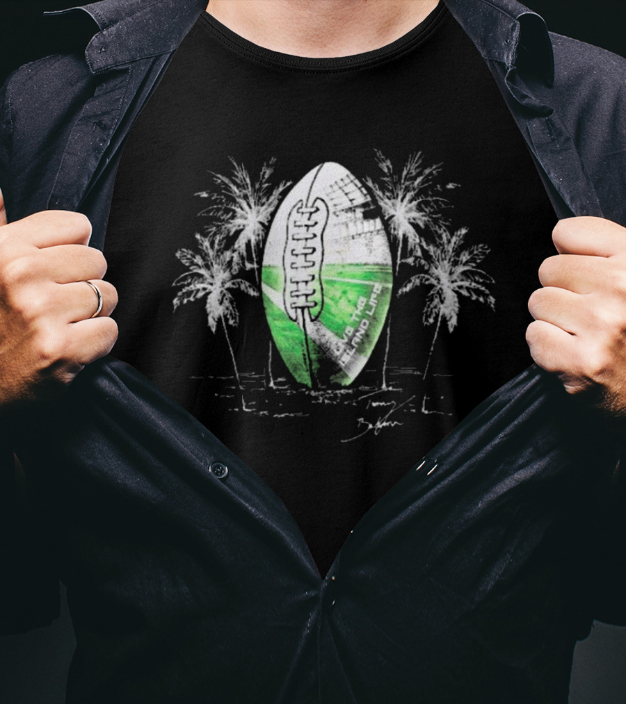 New England Patriots Tommy Bahama Luxe Relax Oasis Endzone Football And Palm Trees T-Shirt