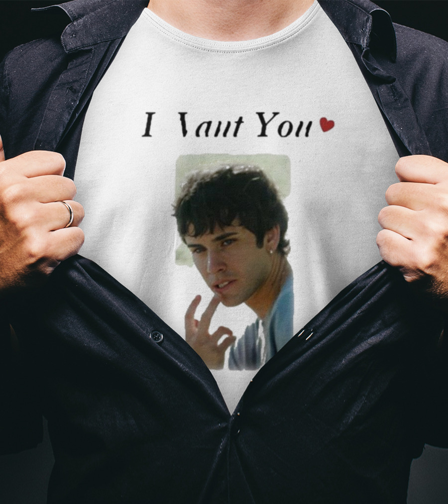 I Want You Heart Valentine's Day Gesture T-Shirt