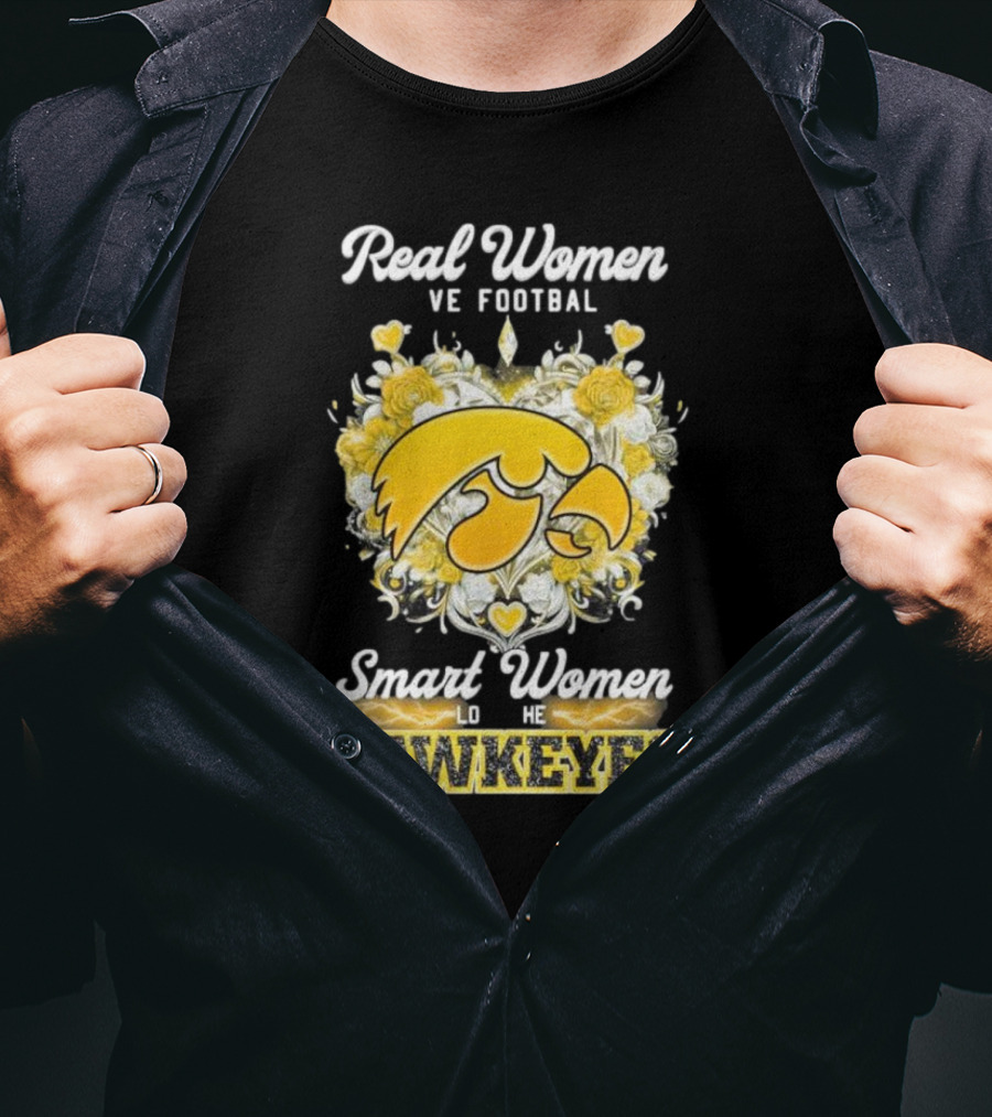 Real Women Love Football Smart Women Love The Hawkeyes Yellow Rose Heart T-Shirt