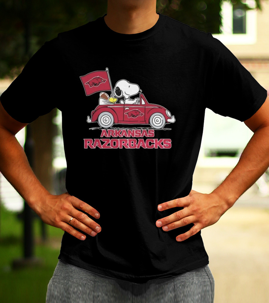 Snoopy And Woodstock Driving Car With Arkansas Razorbacks Flag T-Shirt