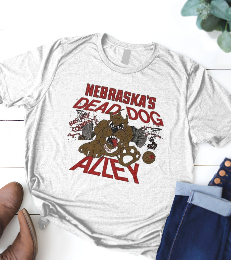 Nebraska’s Dead Dog Alley Big Red Country Vintage T-Shirt
