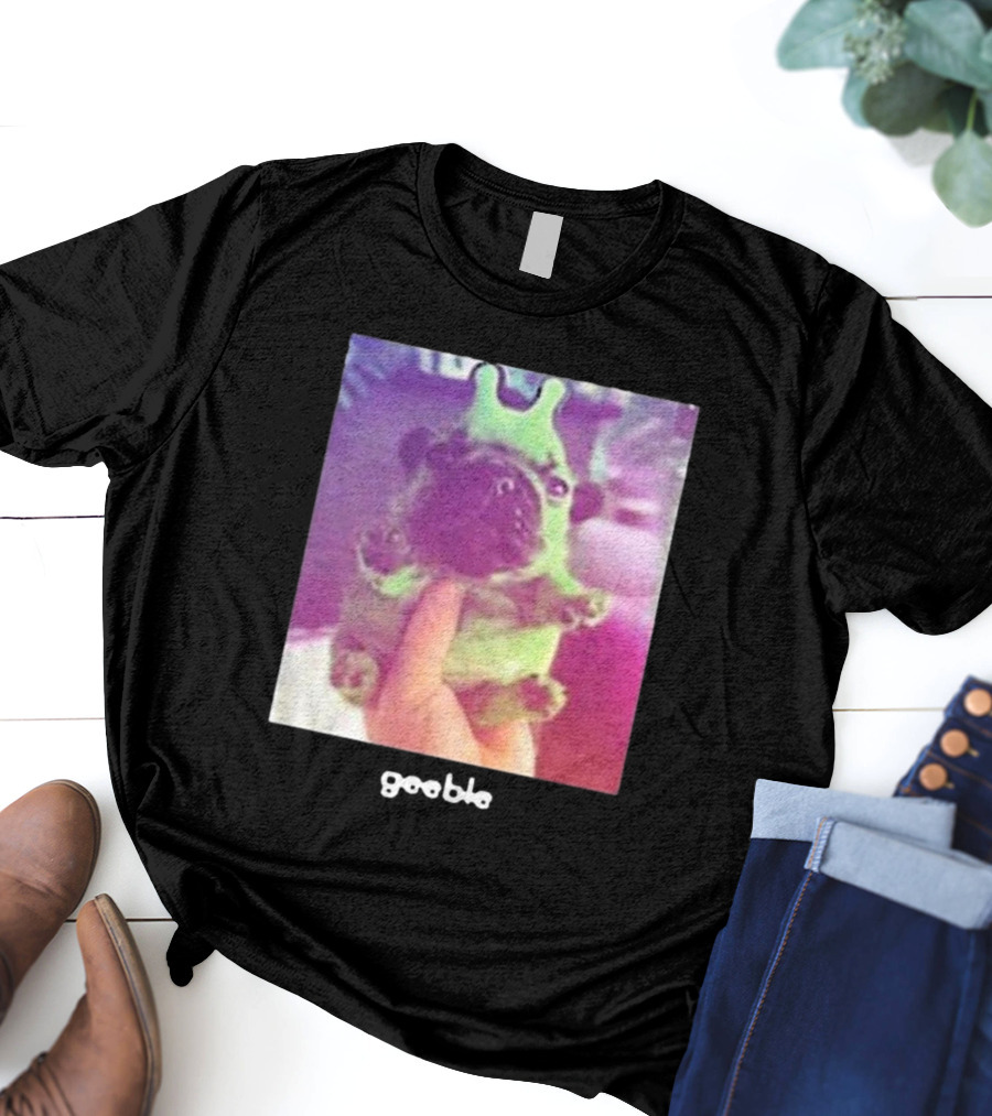Pibble Palace Geeble Pug Crown T-Shirt