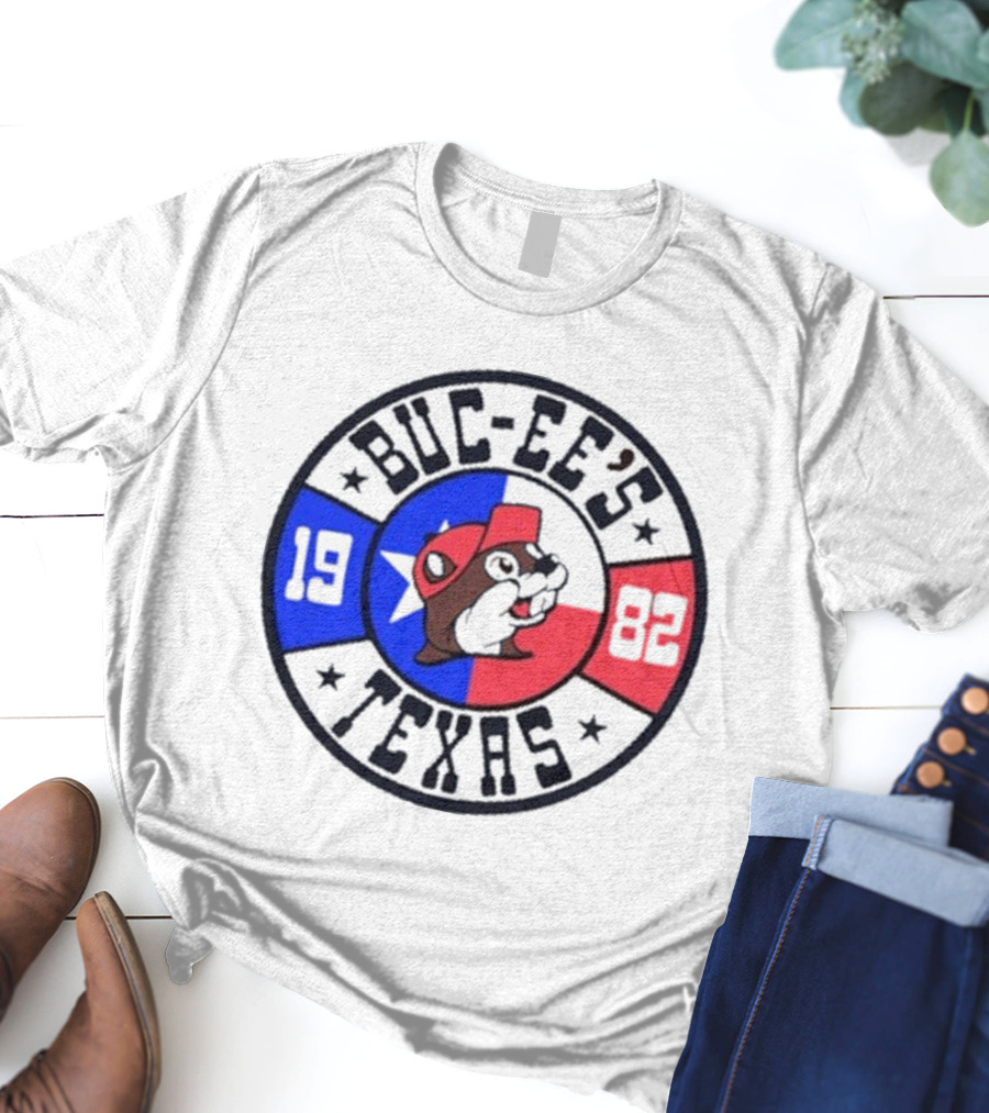 Buc-Ee's Texas 1982 Logo With Beaver Mascot And Lone Star Flag T-Shirt