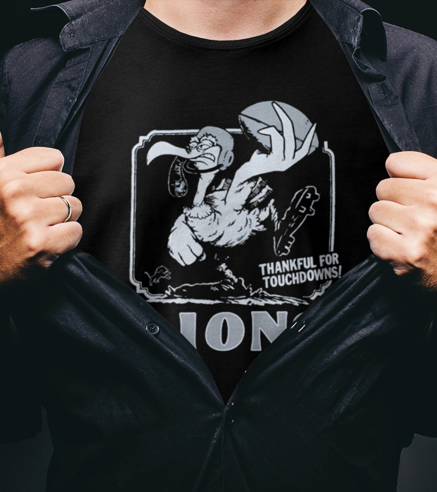 Detroit Lions NFL Vulture Football Thankful For Touchdowns T-Shirt