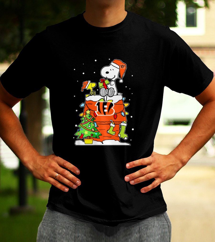 Snoopy Woodstock Cincinnati Bengals Christmas T-Shirt