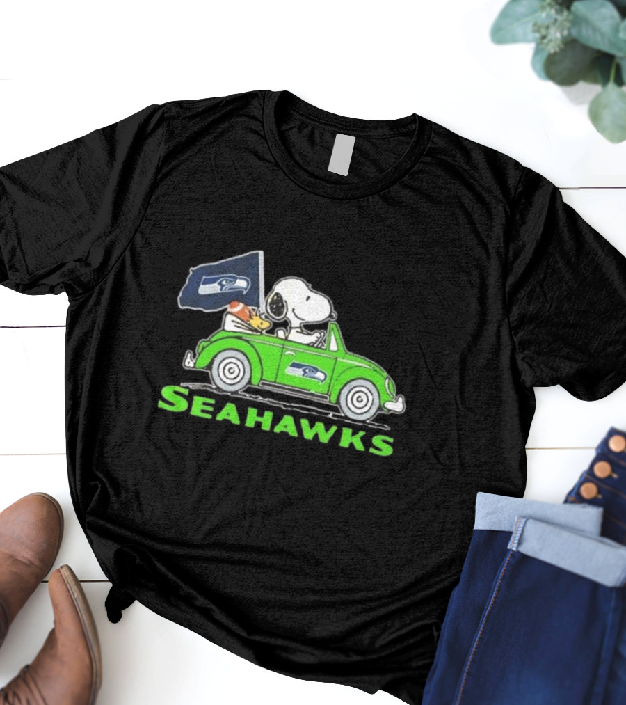 Snoopy And Woodstock Driving Seattle Seahawks Car T-Shirt
