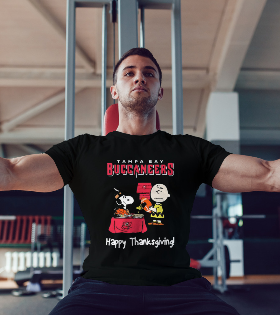 Tampa Bay Buccaneers Peanuts Happy Thanksgiving Football T-Shirt