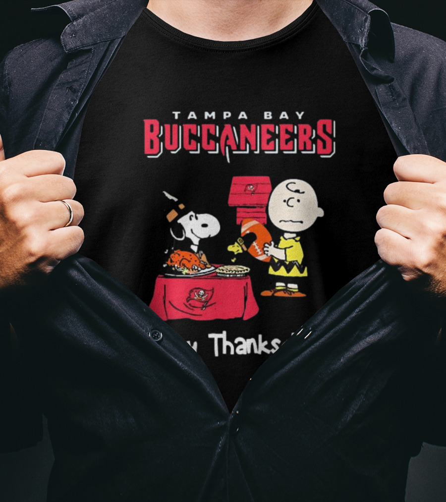 Tampa Bay Buccaneers Peanuts Happy Thanksgiving Football T-Shirt