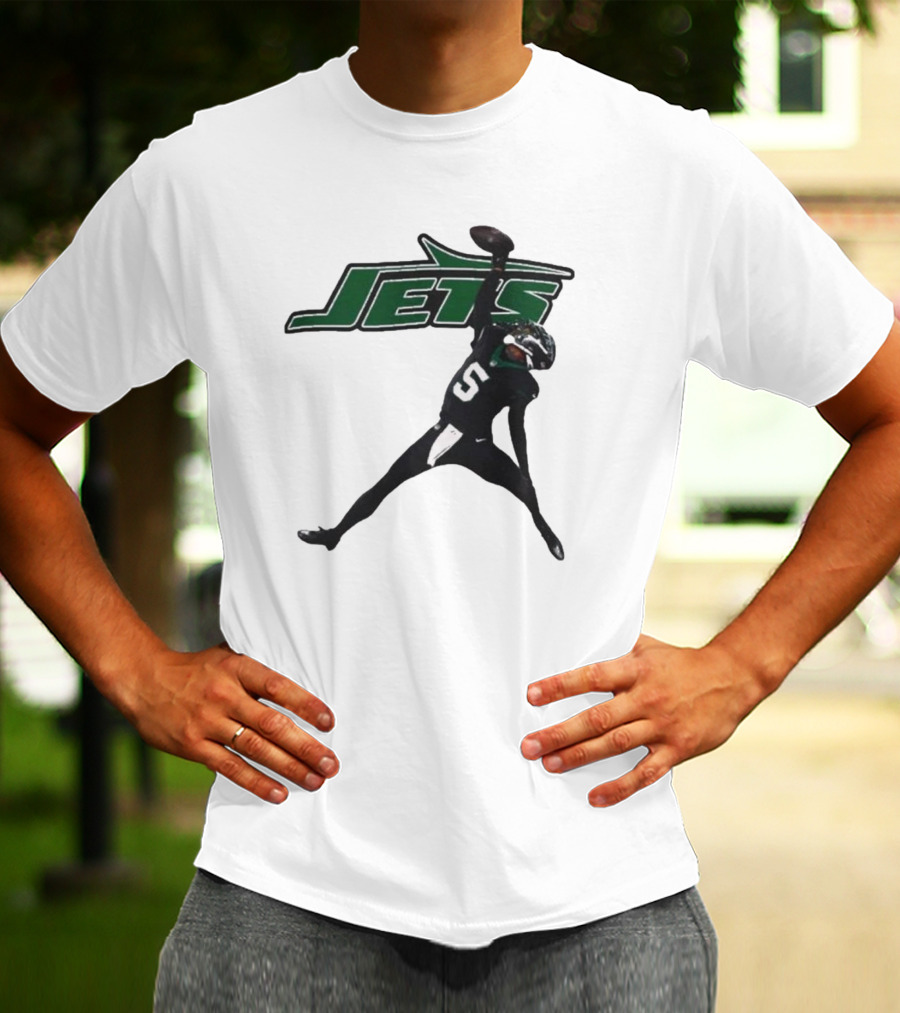 Garrett Wilson 5 New York Jets NFL Player Pose With Jets T-Shirt