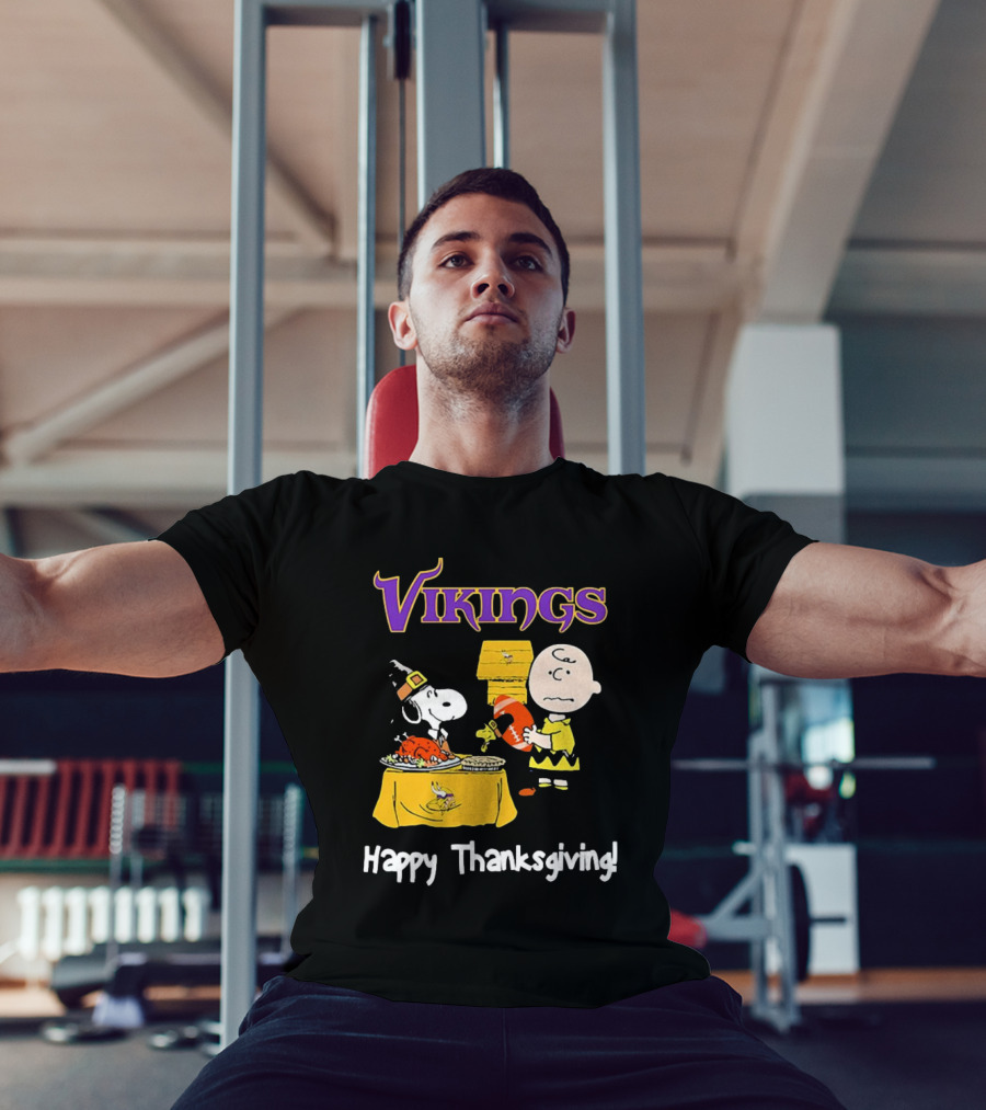 Peanuts Minnesota Vikings NFL Football Snoopy Charlie Brown Happy Thanksgiving T-Shirt
