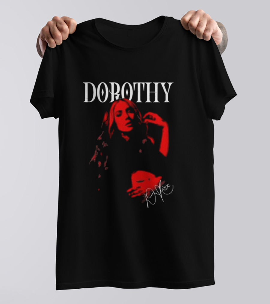 Dorothy Red Portrait Signature T-Shirt