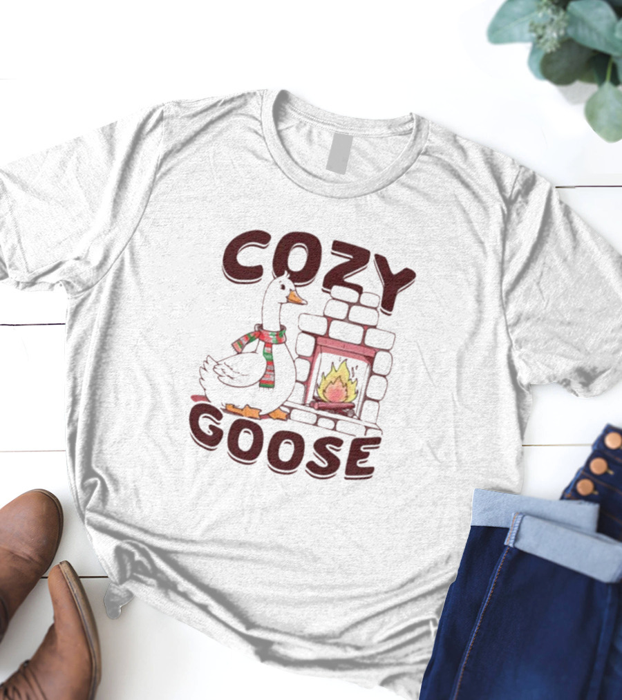 COZY GOOSE CHRISTMAS FIREPLACE SCARF T-Shirt