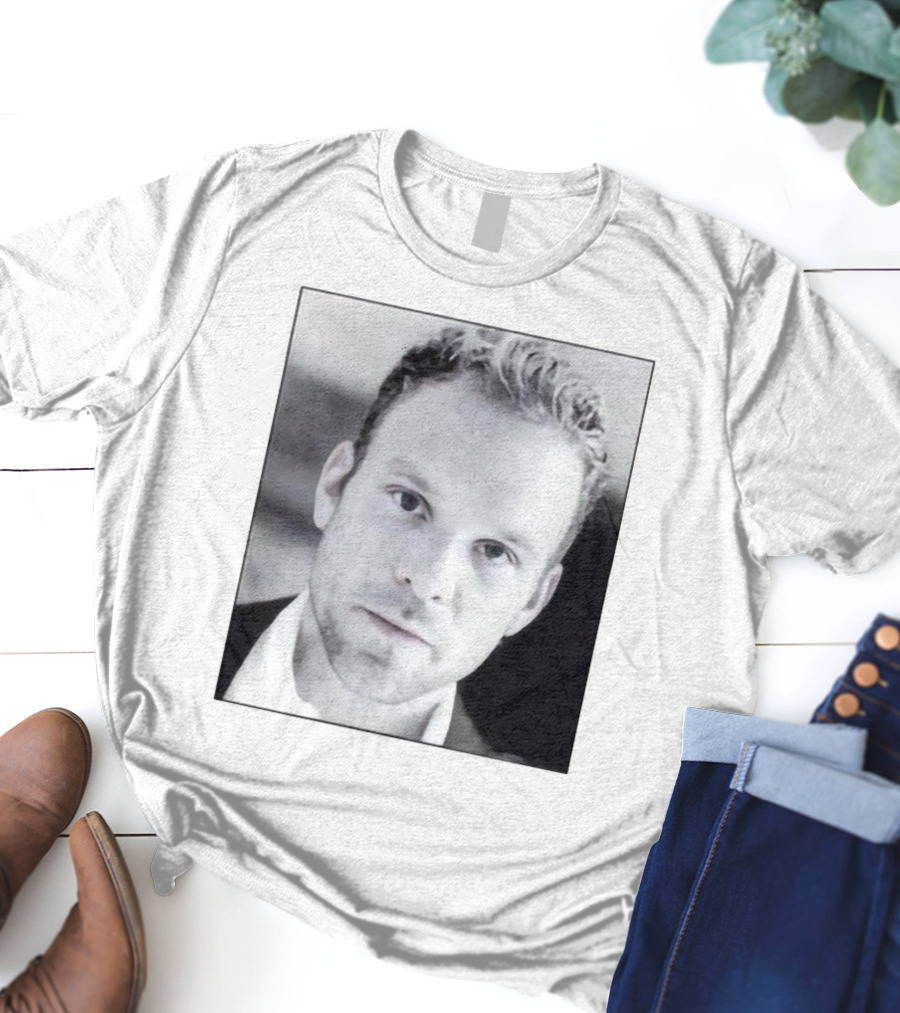 Jonathan Bailey Norbert Leo Butz Face Image T-Shirt