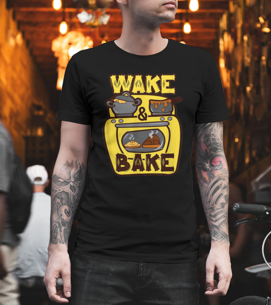 Wake Bake Thanksgiving Turkey Feast Meal Dinner Chef Funny Cooking T-Shirt