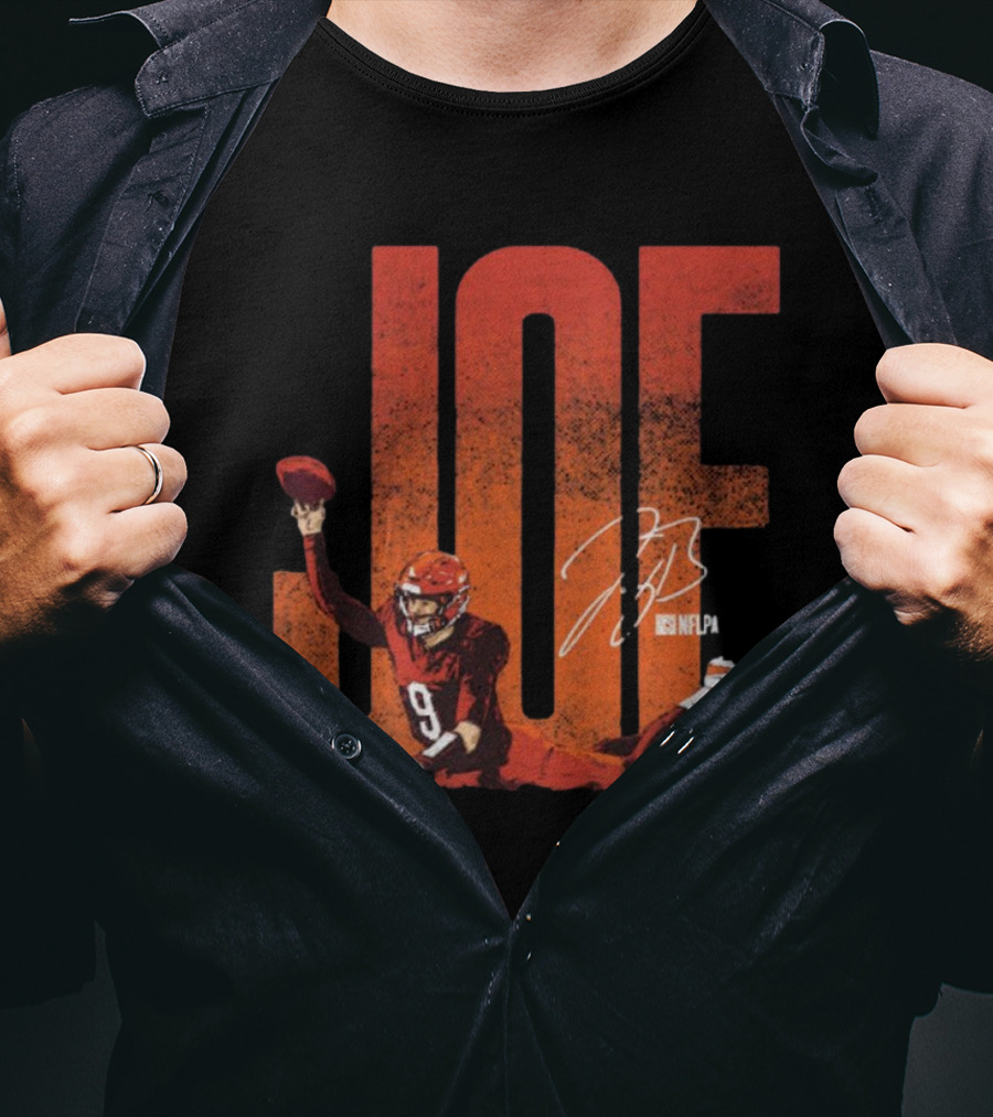 Joe Burrow NFLPA Cincinnati Bengals Signature Pass Vintage T-Shirt