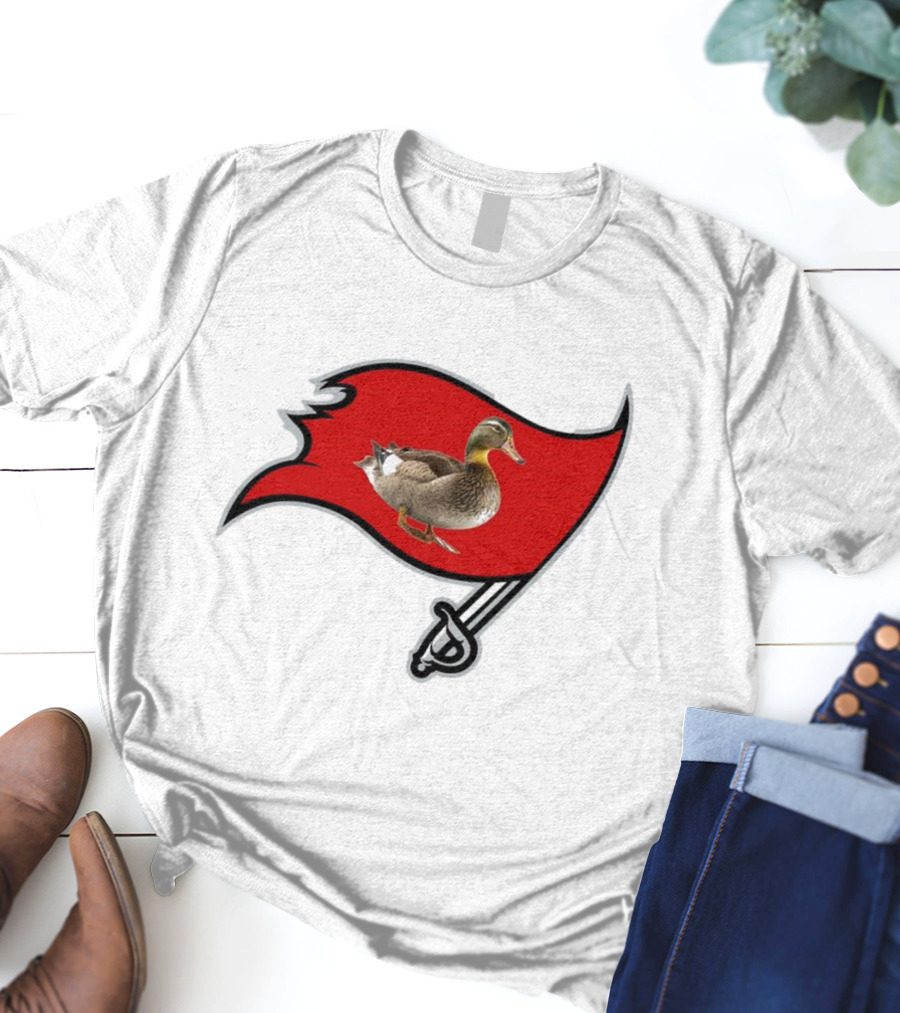 Tampa Bay Duckaneers New Buccaneers Parody Logo Flag T-Shirt