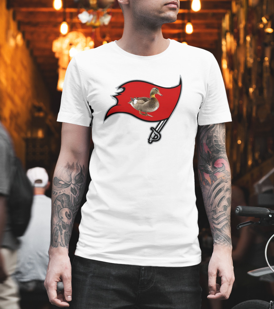 Tampa Bay Duckaneers New Buccaneers Parody Logo Flag T-Shirt