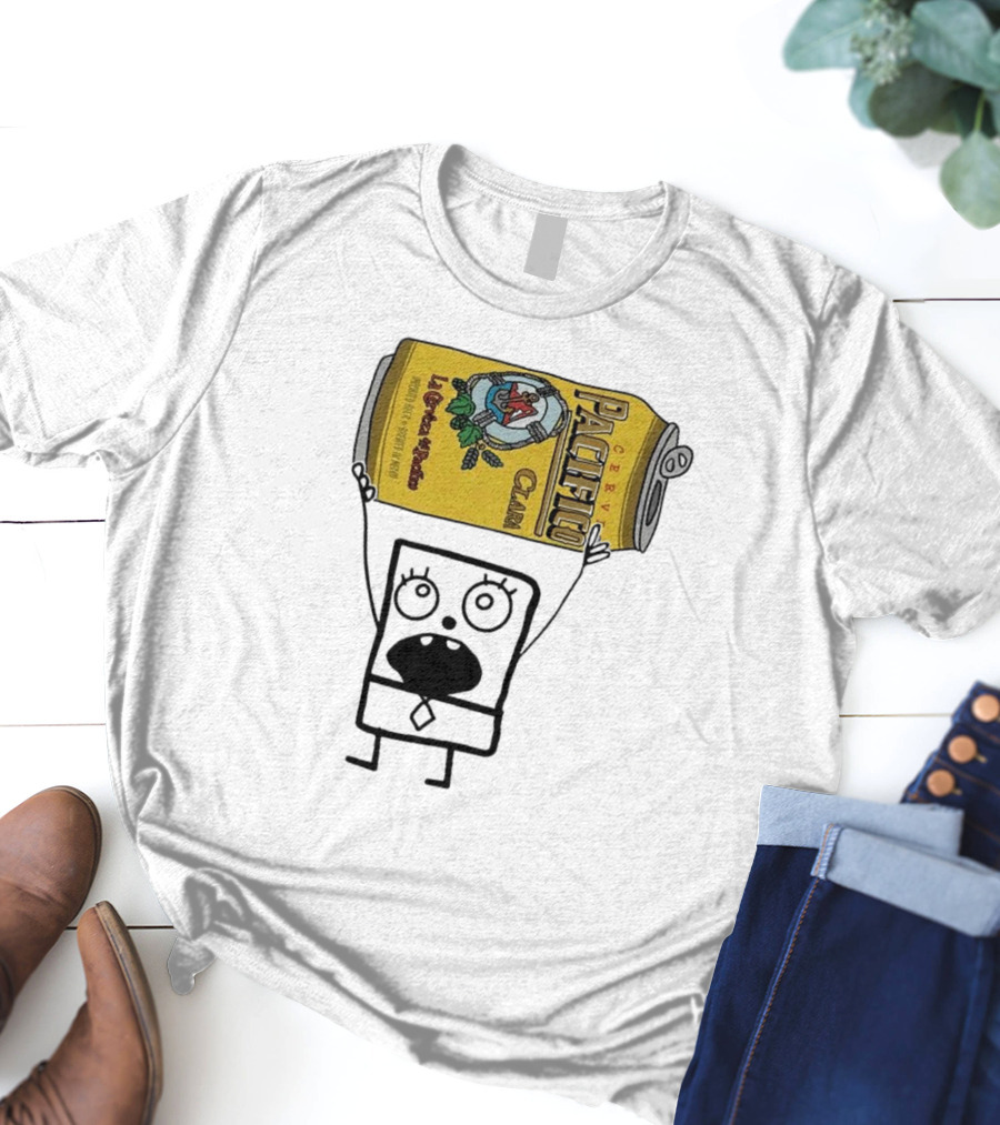 Doodlebob Holding Pacifico Clara La Cerveza Del Pacifico Beer Can T-Shirt