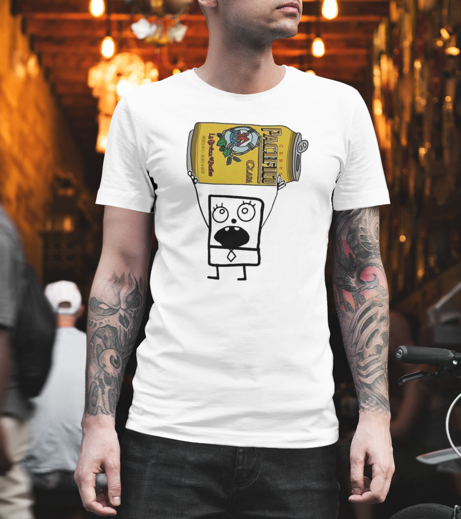 Doodlebob Holding Pacifico Clara La Cerveza Del Pacifico Beer Can T-Shirt