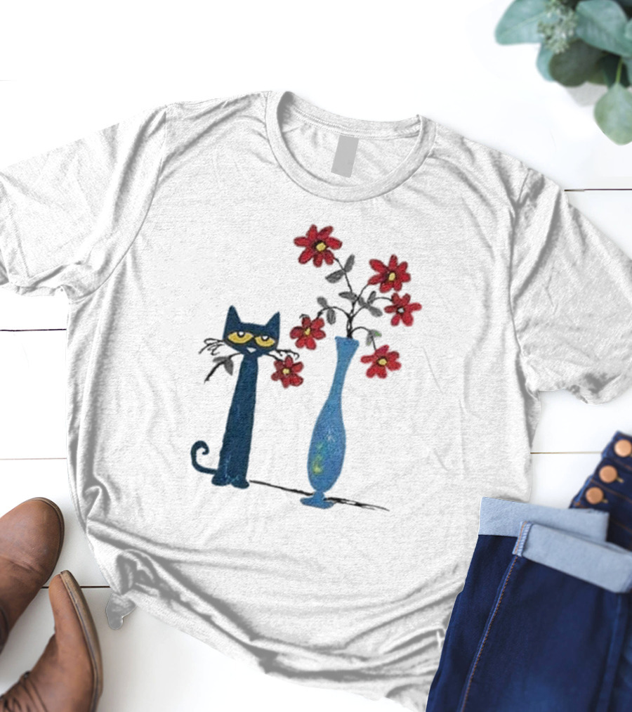 Pete The Cat And Red Flowers In Blue Vase T-Shirt