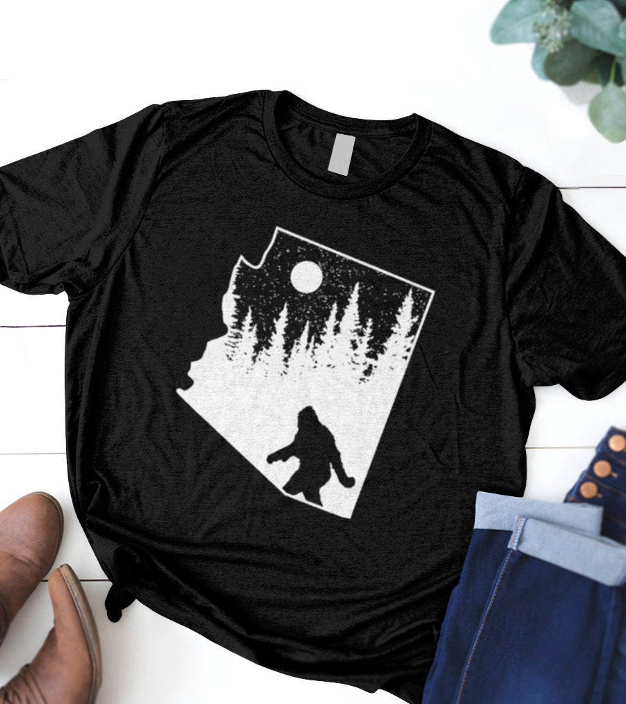 Bigfoot Arizona Pride Sasquatch Funny Arizona Map Forest Moon T-Shirt