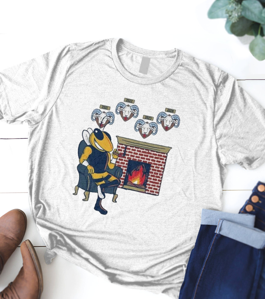 GT Mantel Pocket Yellow Jacket By Fireplace With Ram Trophies T-Shirt
