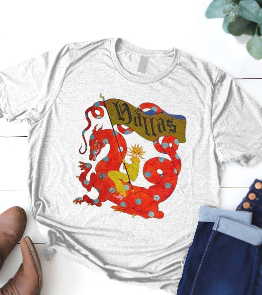 Hällas Flower Knight Riding Red Polka Dot Dragon T-Shirt