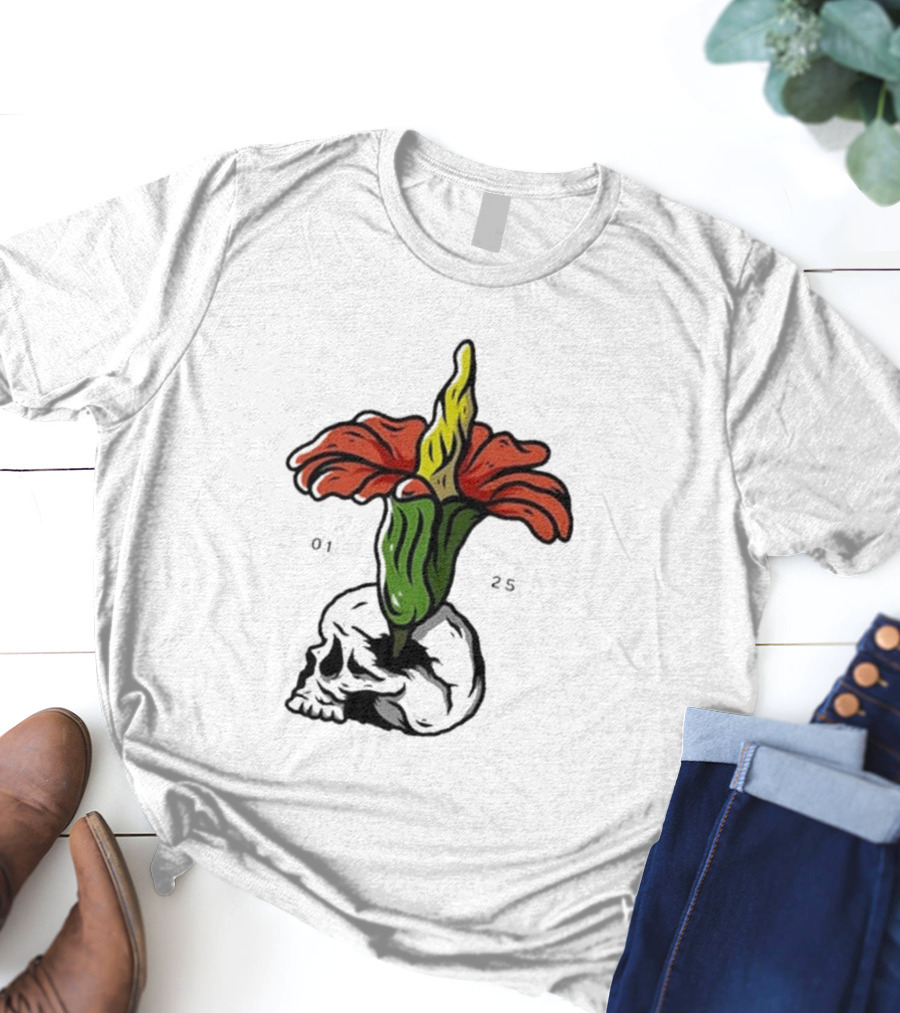 Plain Corpse Flower Skulled Candle T-Shirt