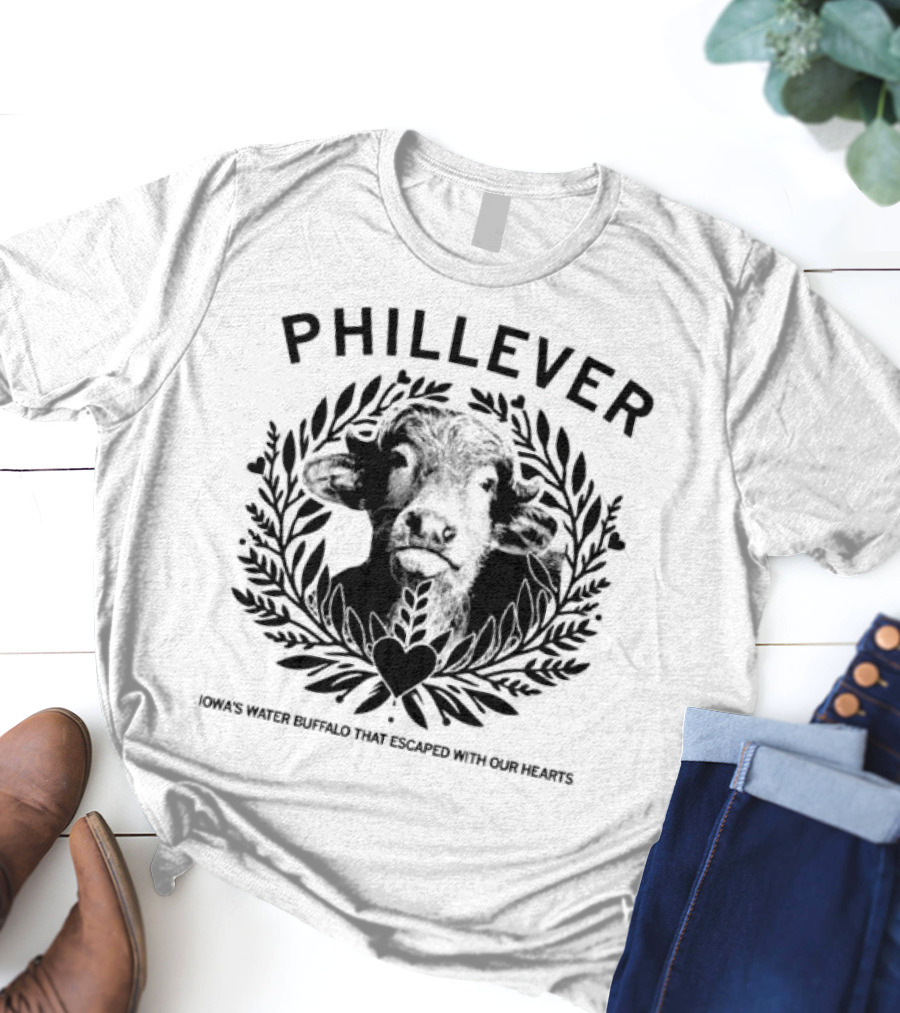 Phillever Iowa Water Buffalo Escaped Hearts T-Shirt