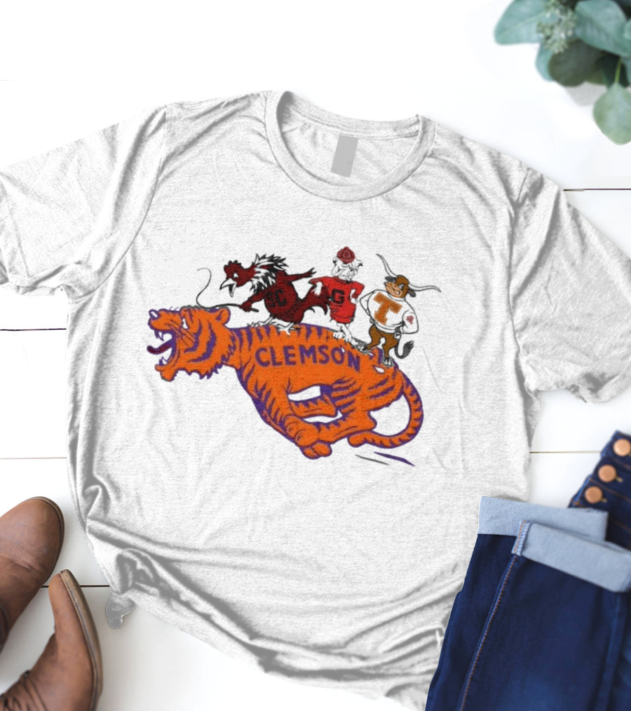 SEC Clemson Tigers South Carolina Gamecocks Georgia Bulldogs Tennessee Vols Mascot T-Shirt