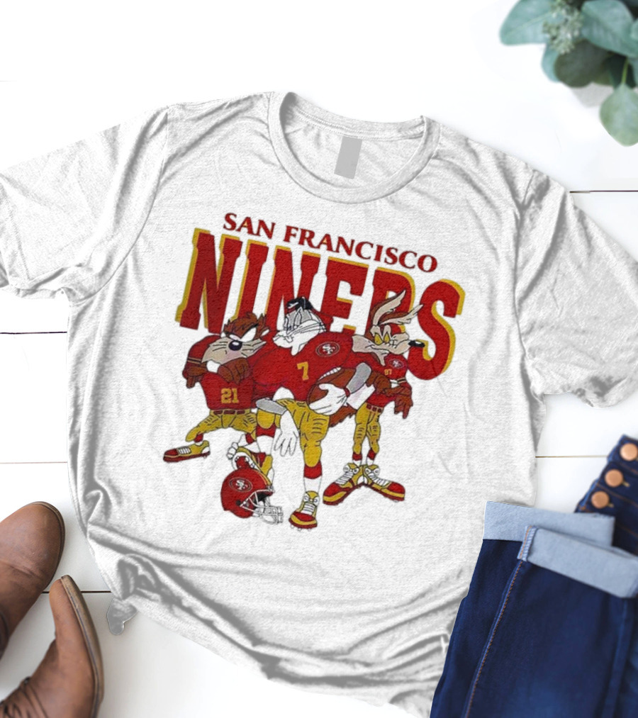 San Francisco 49ers Looney Tunes Cartoon Characters In Team Uniforms T-Shirt
