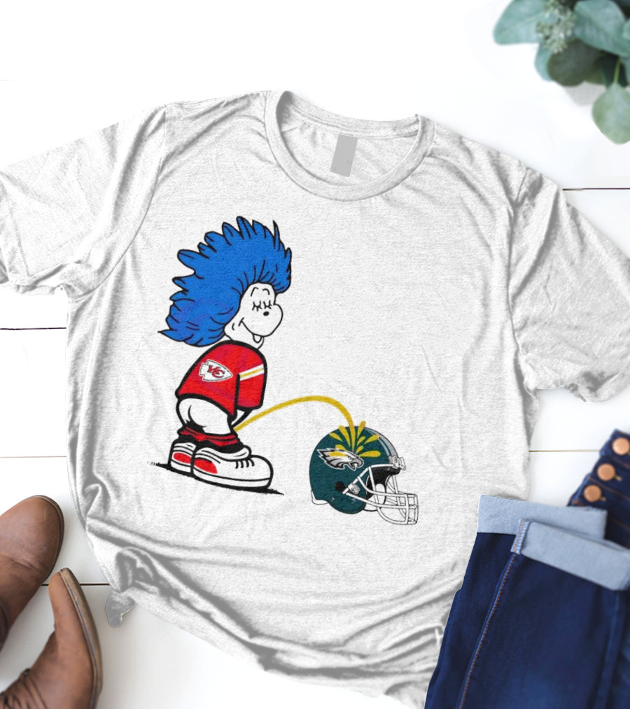 Thing One Kansas City Chiefs Piss On Philadelphia Eagles 2025 T-Shirt