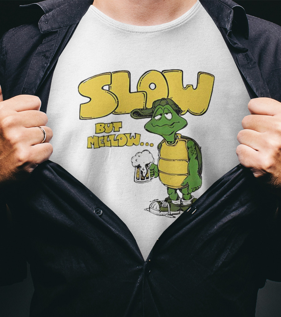 Slow But Mellow Turtle With Beer Retro Vintage 70s Style T-Shirt