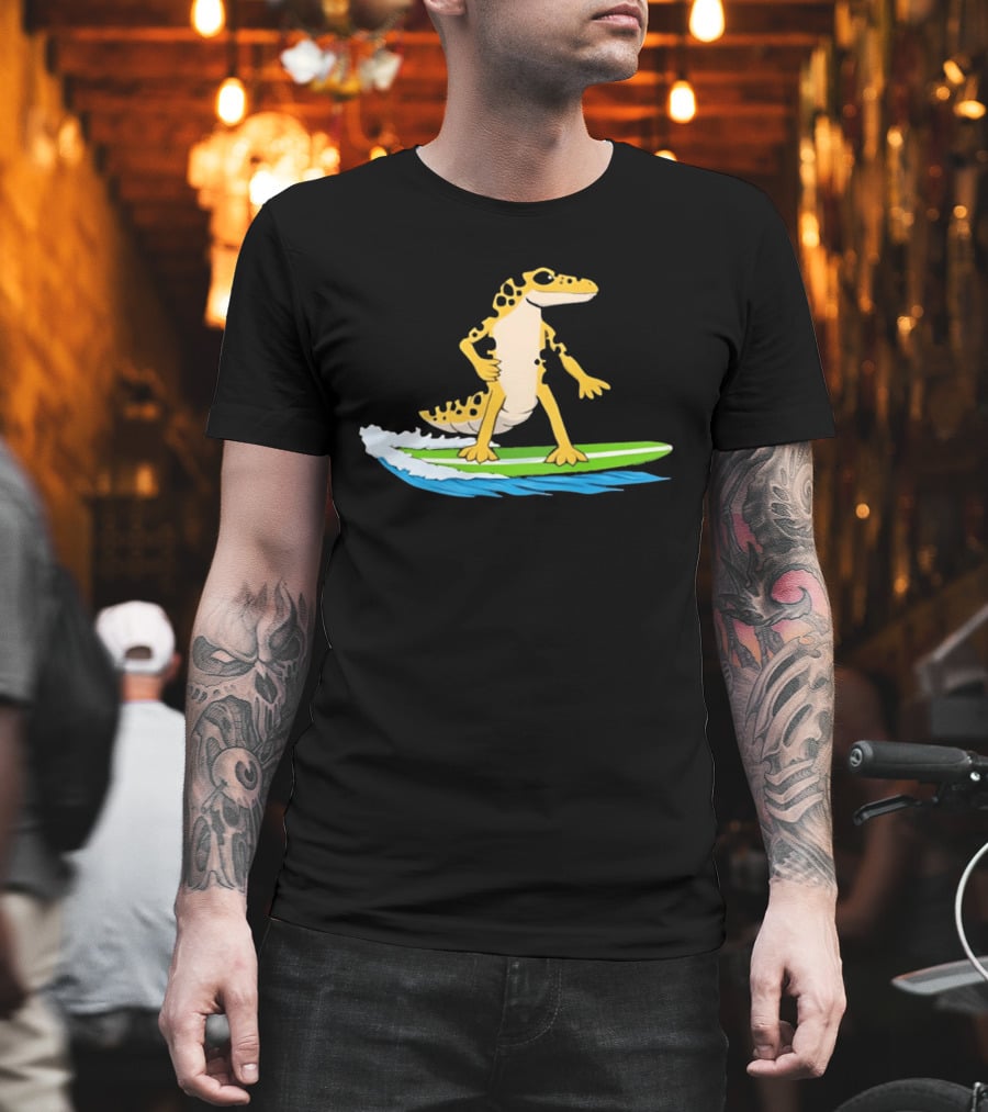 Leopard Gecko Yellow Lizard Riding Surfboard T-Shirt