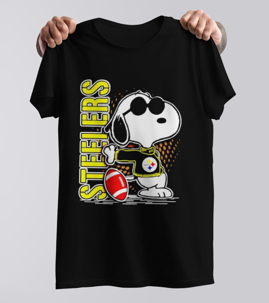 Steelers Snoopy Football Sunglasses Sports T-Shirt