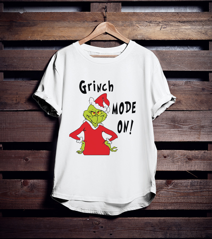 Grinch Mode On Santa Hat Red T-Shirt