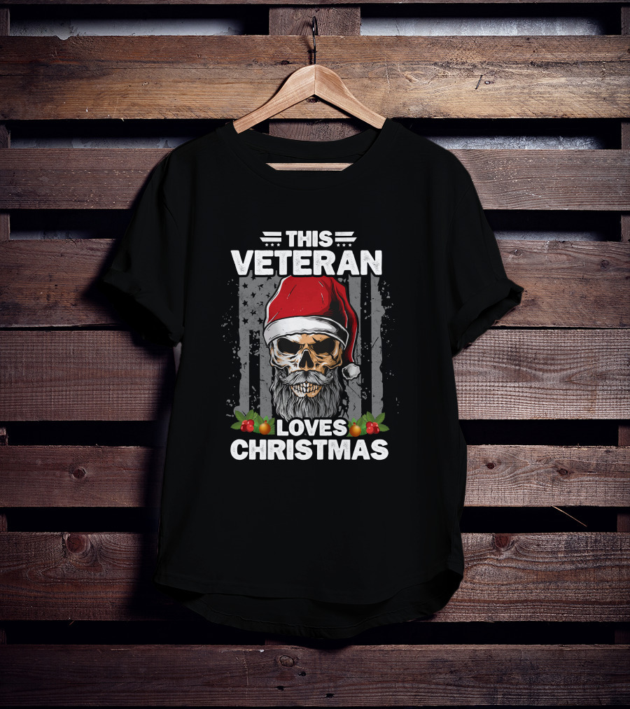 This Veteran Loves Christmas Skull Santa Hat Holiday Spirit T-Shirt