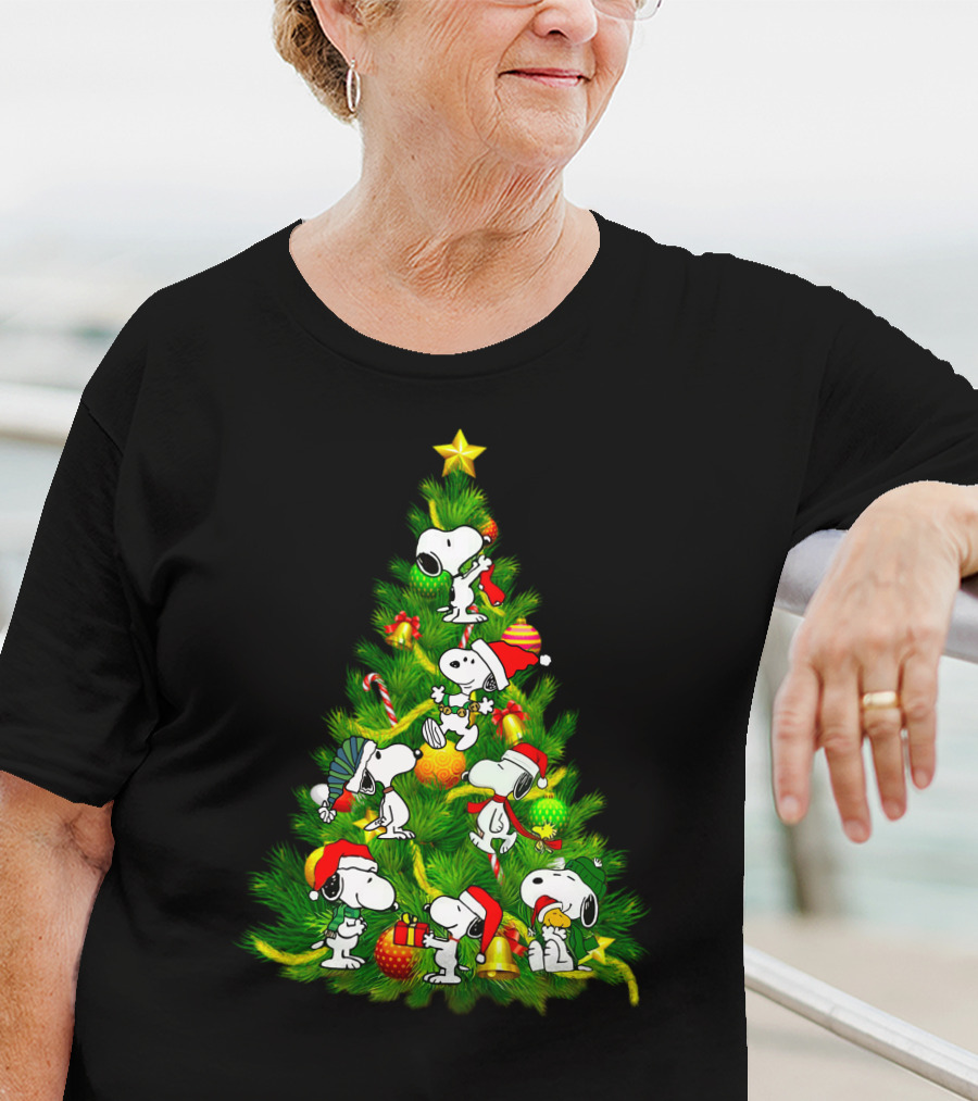Snoopy Christmas Tree With Santa Hats And Gifts T-Shirt