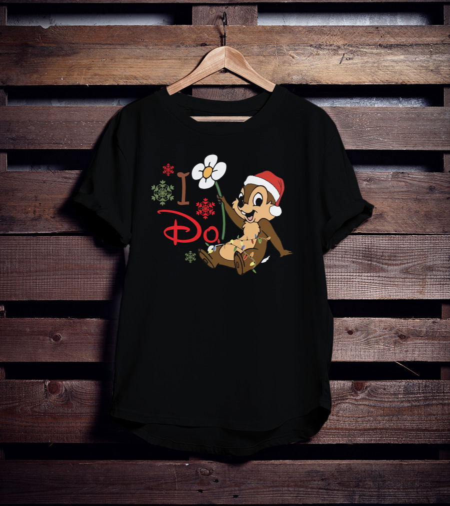 I Do Christmas Chipmunk Santa Hat Snowflakes Flower T-Shirt