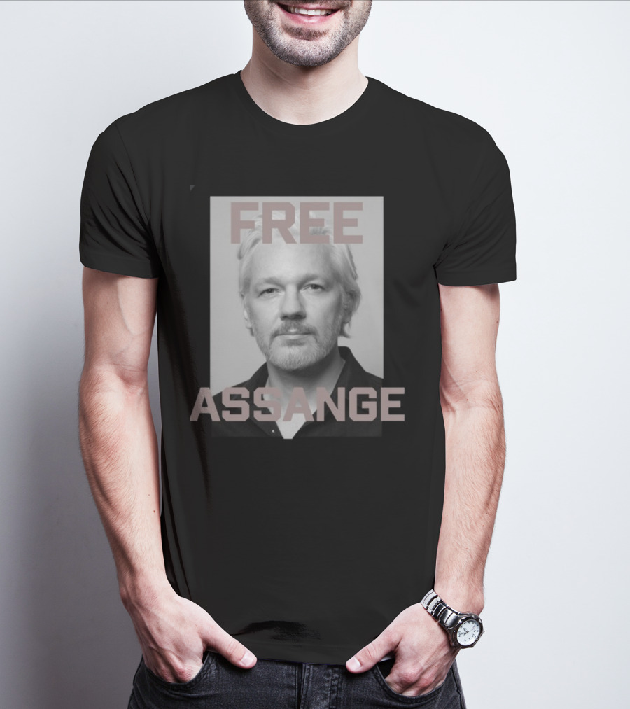 Kari Lake Wearing Free Assange T-Shirt