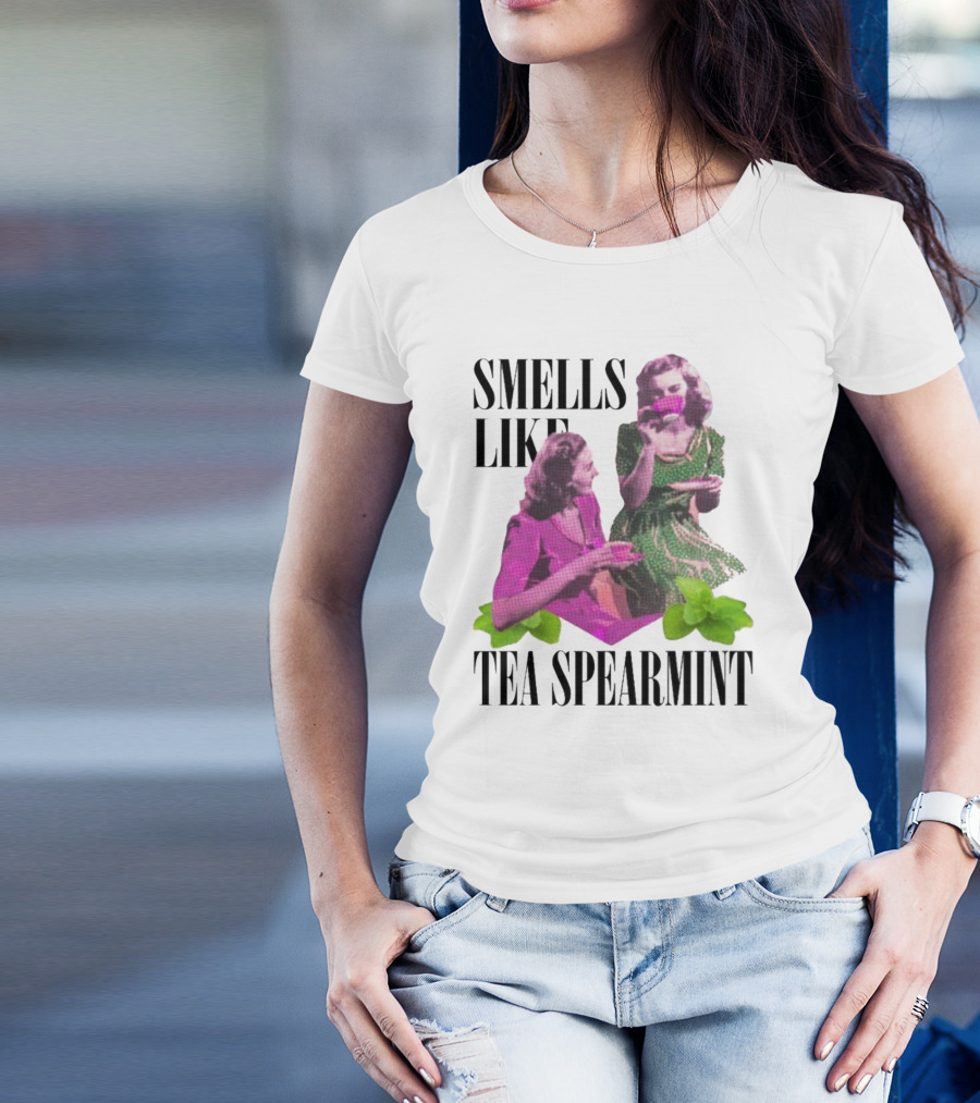 Smells Like Tea Spearmint Retro Women Green Pink Cups T-Shirt