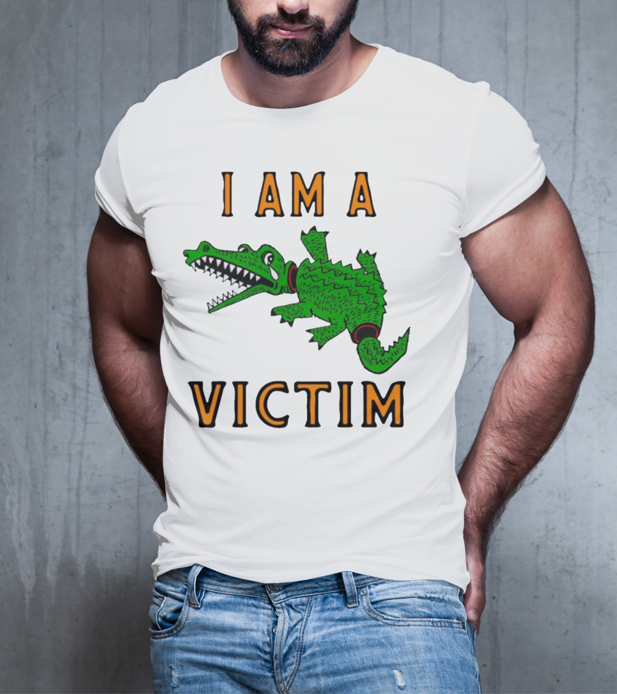 I Am A Victim Green Crocodile Cartoon T-Shirt
