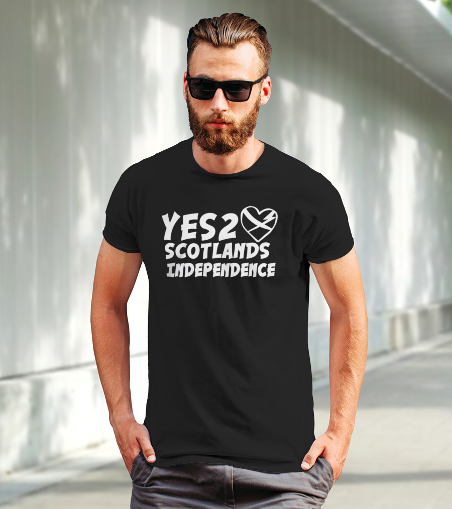 Yes 2 Scotlands Independence Heart T-Shirt