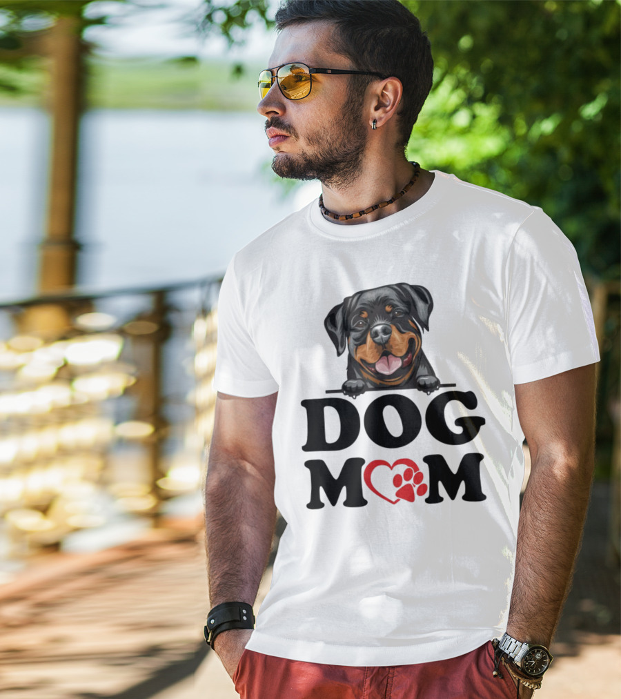 Rottweiler Dog Mom Heart Paw Design For Rottweiler Stickers Enthusiasts T-Shirt