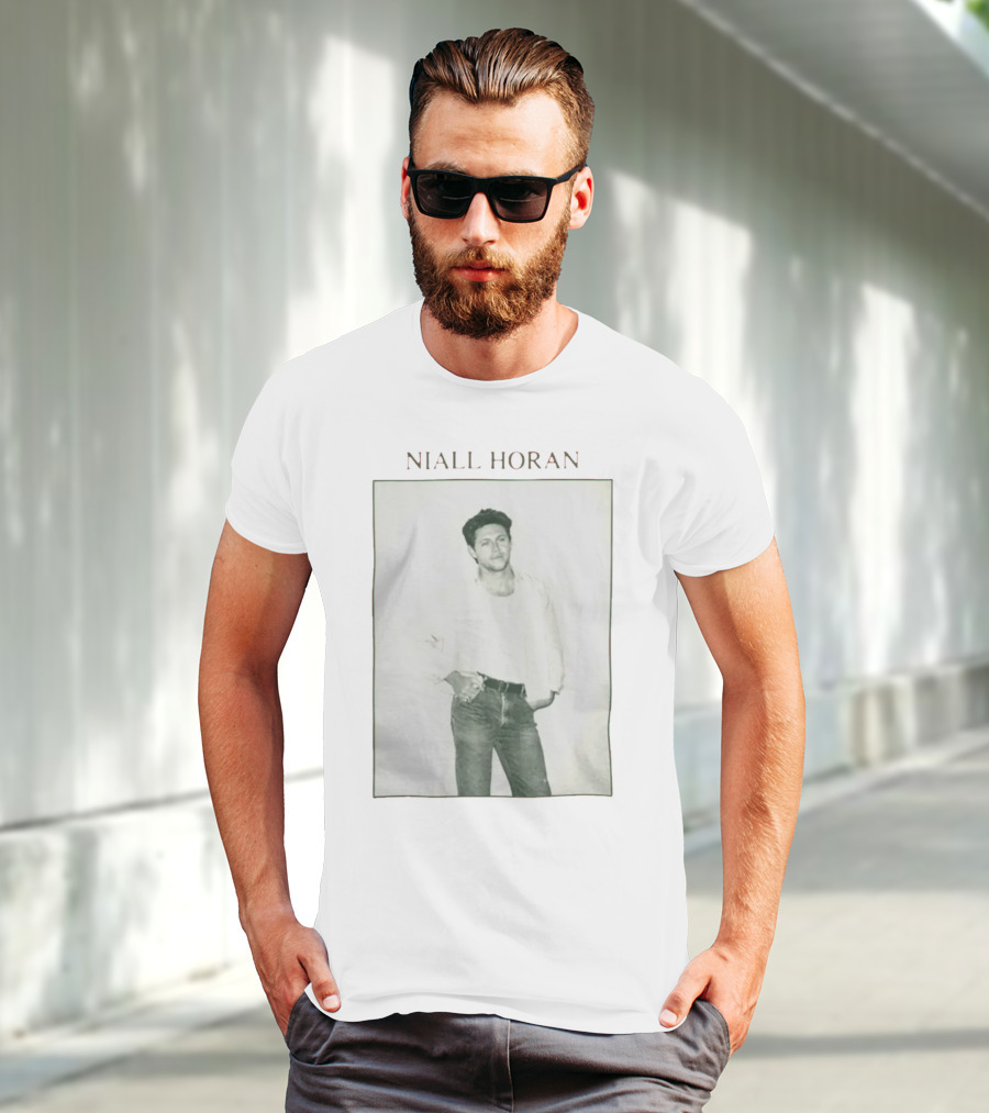 Niall Horan Black And White Vintage Style Photo T-Shirt