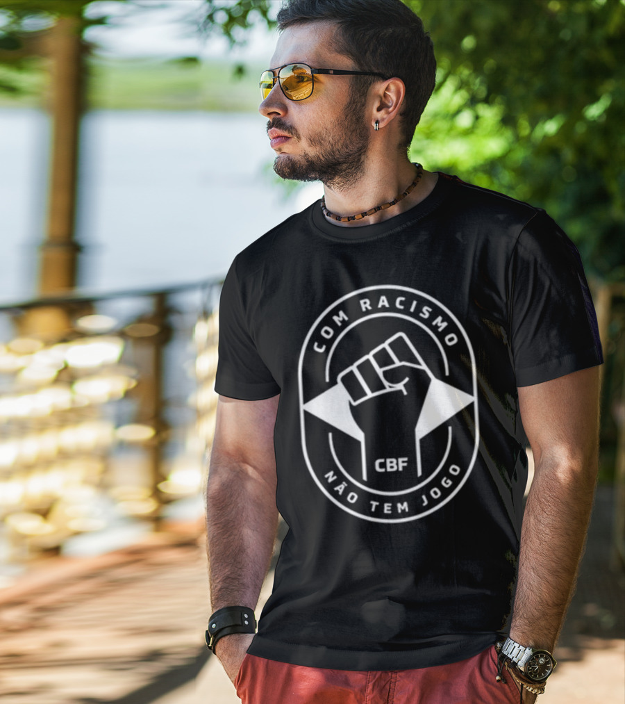 Com Racismo Não Tem Jogo CBF Fist T-Shirt