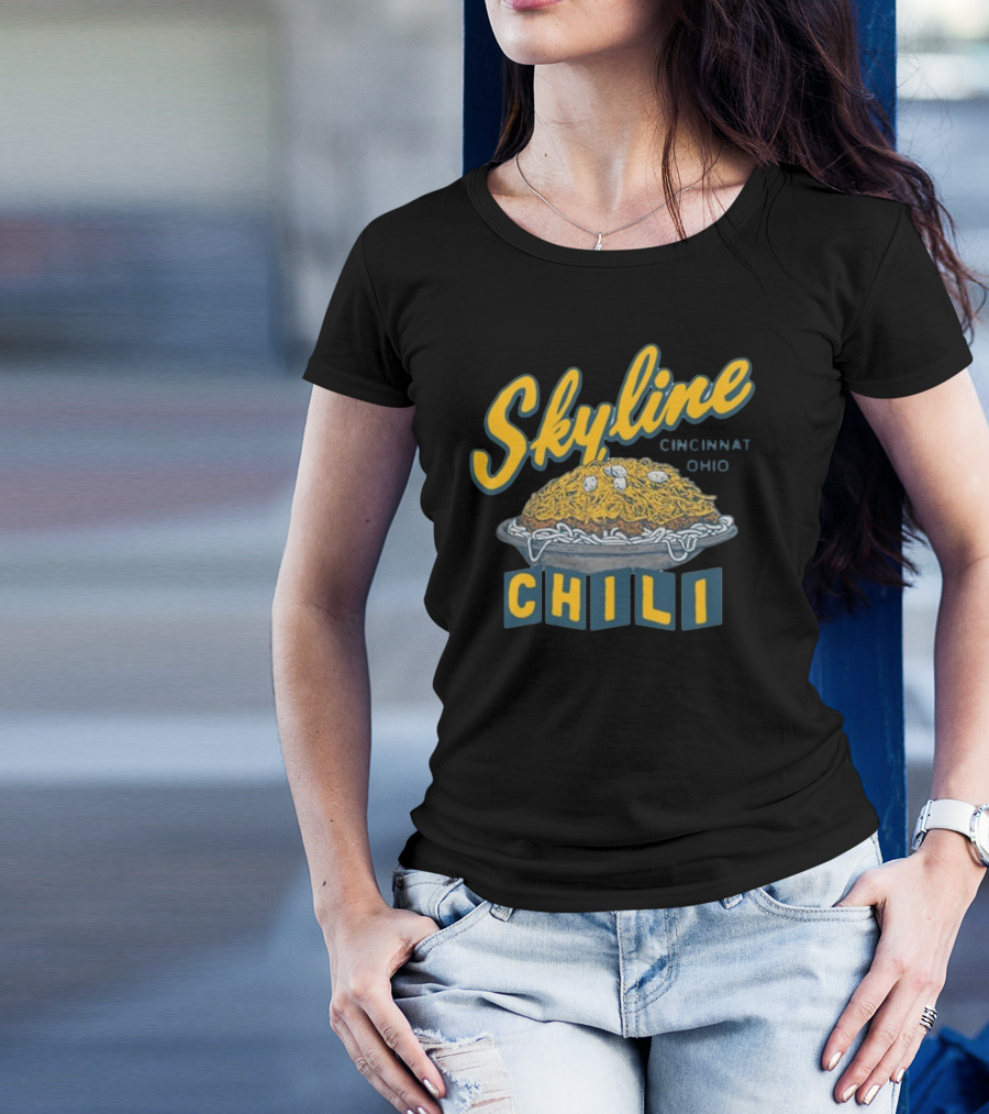 Skyline Chili Cincinnati Ohio Pop Culture Food Icon With Classic Spaghetti And Cheese Plate T-Shirt
