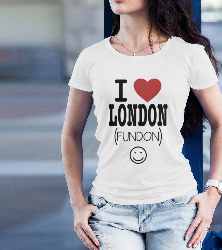 Taylor Swift's I Heart London Fundon Smiley T-Shirt