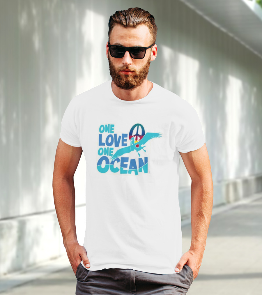 Musician Jimmy Buffett One Love One Ocean Peace Symbol Bird Heart T-Shirt